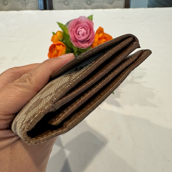 Authentic Gucci wallet - Picture 11 of 11